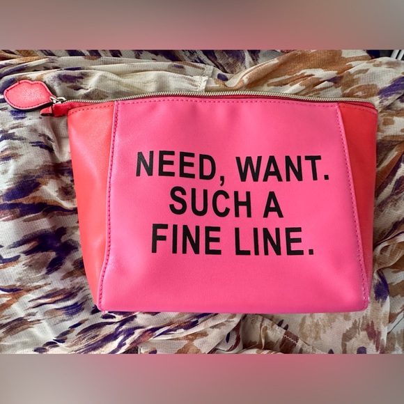 Victoria Secret Make Up Bag - Need, want, such a fine line - Picture 2 of 7